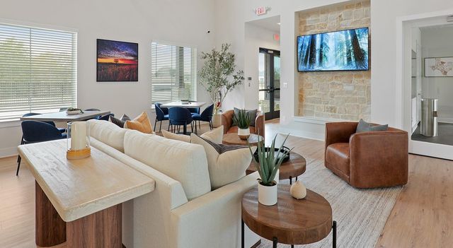 631 Canvas Ave, Fulshear, TX 77441