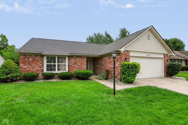 12747 Sovereign Lane, Fishers, IN 46038