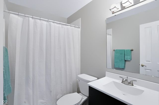 12747 Sovereign Lane, Fishers, IN 46038