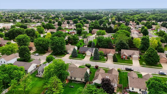 12747 Sovereign Lane, Fishers, IN 46038