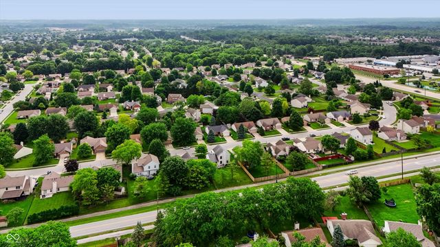 12747 Sovereign Lane, Fishers, IN 46038