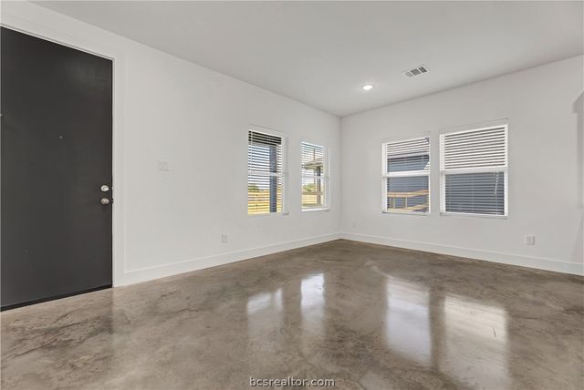 3009 Alpha Wolf Court, College Station, TX 77845