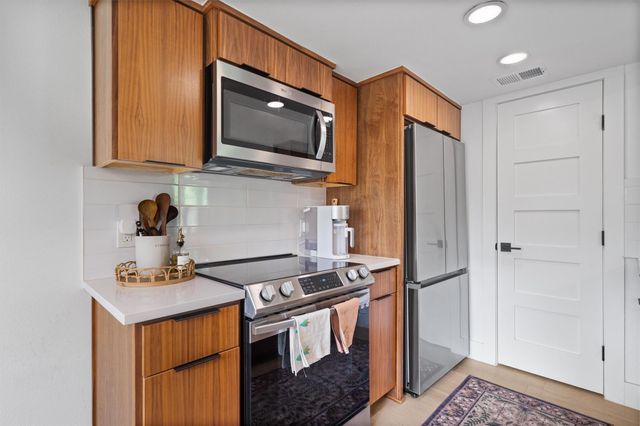 12811 Copper Cliff Ave B, Austin, TX 78727
