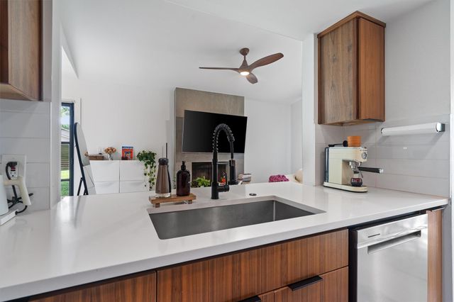 12811 Copper Cliff Ave B, Austin, TX 78727