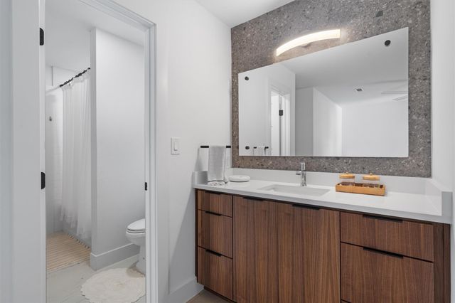 12811 Copper Cliff Ave B, Austin, TX 78727