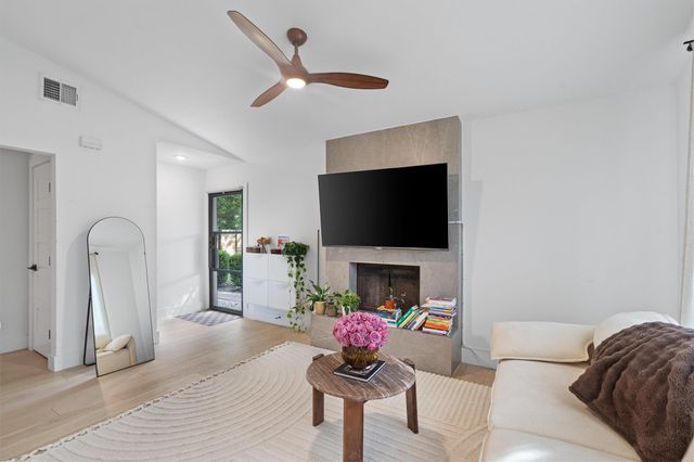 12811 Copper Cliff Ave B, Austin, TX 78727