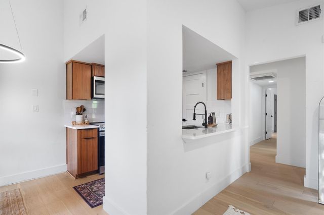 12811 Copper Cliff Ave B, Austin, TX 78727