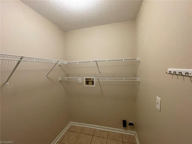 3123 High Bridge Circle, Jamestown, NC 27282