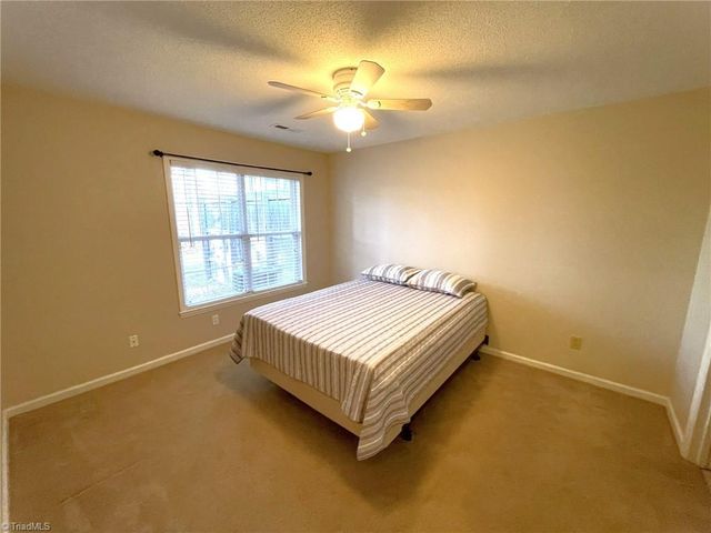 3123 High Bridge Circle, Jamestown, NC 27282