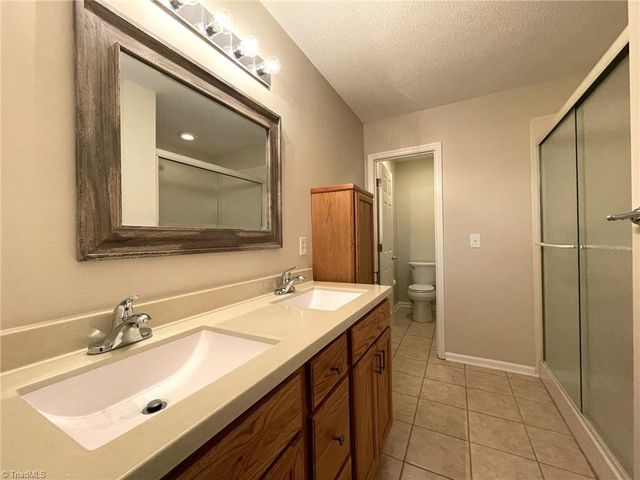 3123 High Bridge Circle, Jamestown, NC 27282