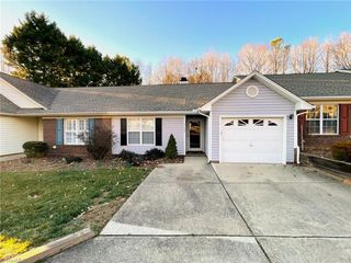 3123 High Bridge Circle, Jamestown, NC 27282