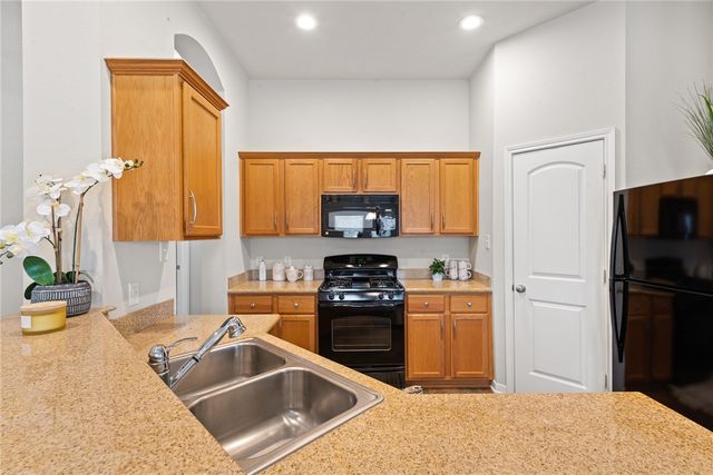 2041 Mountain Wind Loop, Bryan, TX 77807