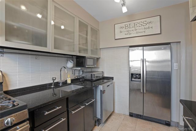 80-01 156th Avenue 3, Howard Beach, NY 11414