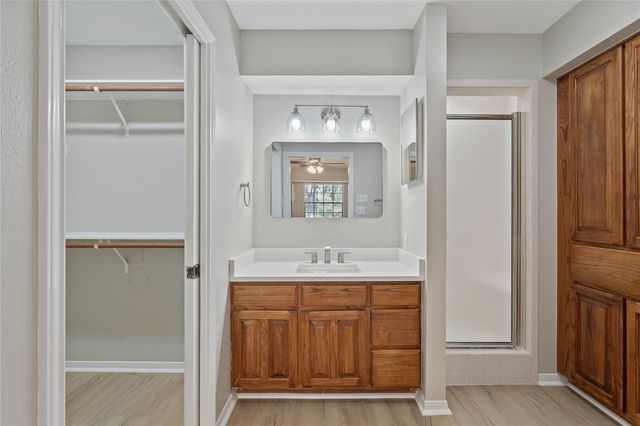 200 Panorama Drive, Conroe, TX 77304