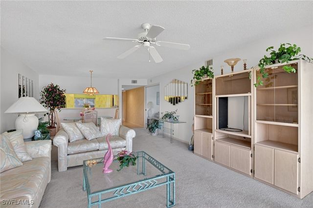 6945 Dennis CIR I201, Naples, FL 34104