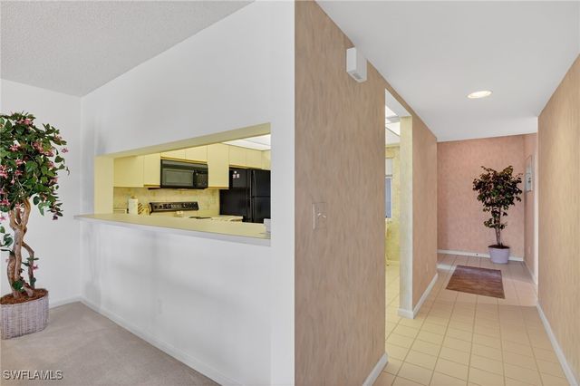 6945 Dennis CIR I201, Naples, FL 34104