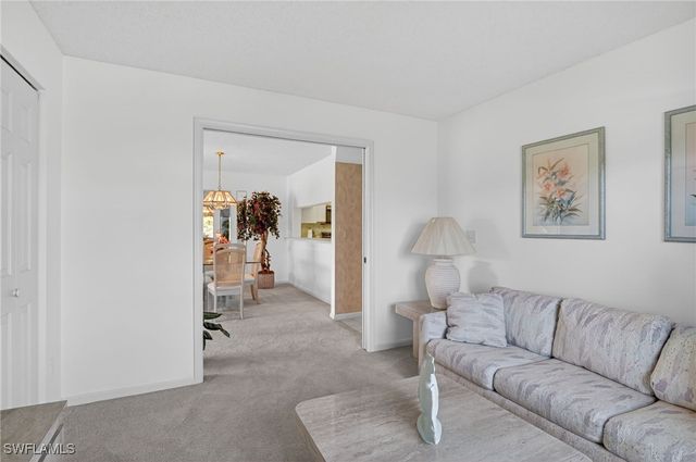 6945 Dennis CIR I201, Naples, FL 34104