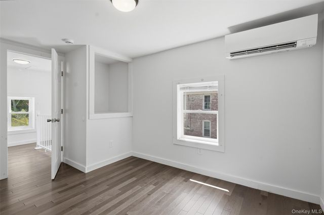 142 Railroad Avenue, Kingston, NY 12401