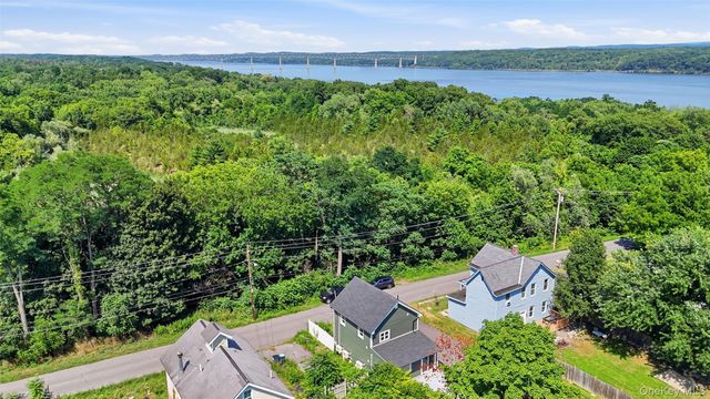 142 Railroad Avenue, Kingston, NY 12401