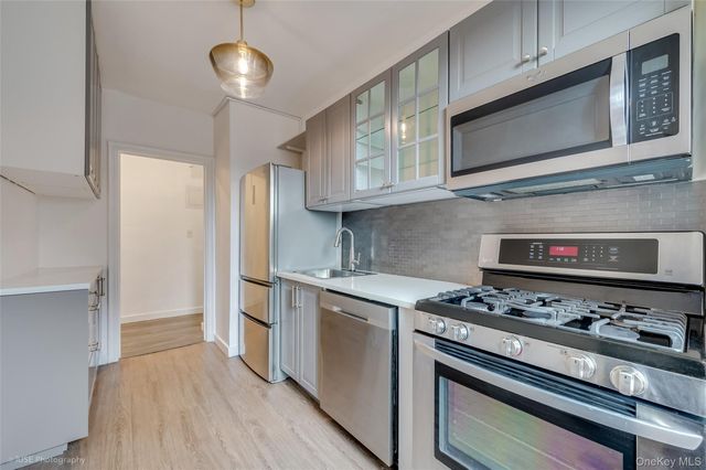48-26 44th Street 7E, Woodside, NY 11377