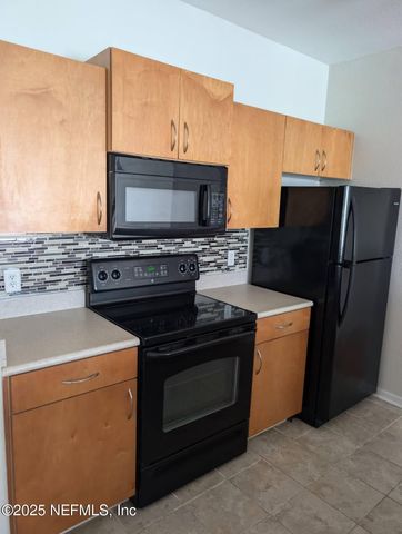 8290 GATE Parkway W 519, Jacksonville, FL 32216