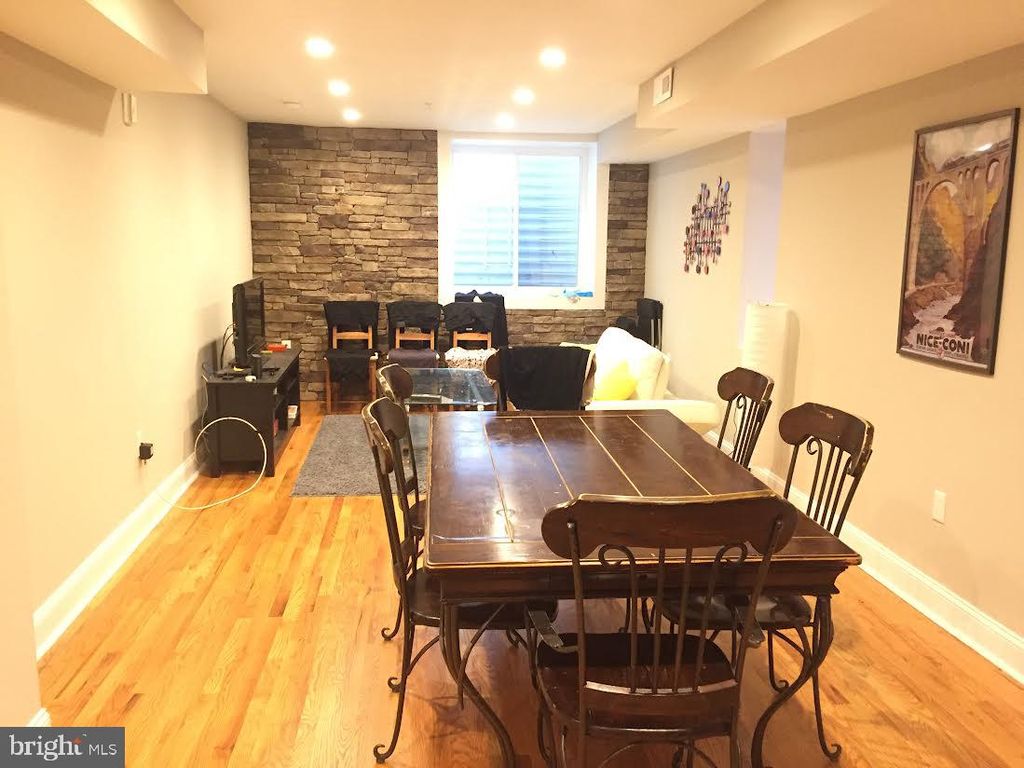 2131 SPRUCE ST, Philadelphia, PA 19103 — photo 4