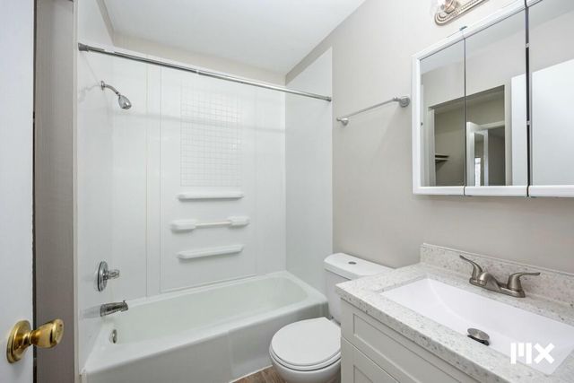 1525 Bacon Avenue, Portage, MI 49002