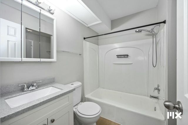 1525 Bacon Avenue, Portage, MI 49002