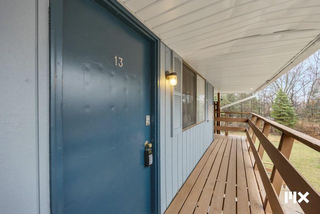 1525 Bacon Avenue, Portage, MI 49002