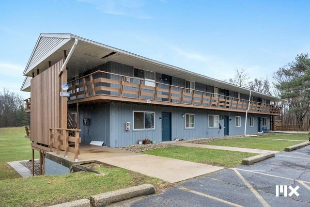 1525 Bacon Avenue, Portage, MI 49002