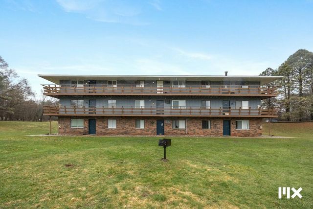 1525 Bacon Avenue, Portage, MI 49002