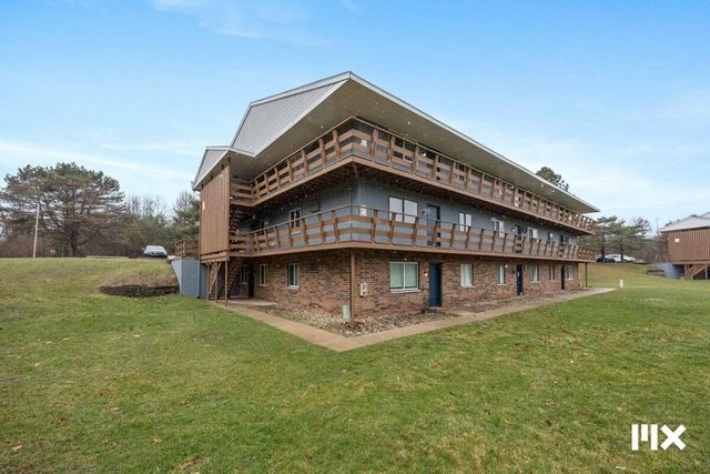 1525 Bacon Avenue, Portage, MI 49002