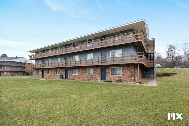 1525 Bacon Avenue, Portage, MI 49002