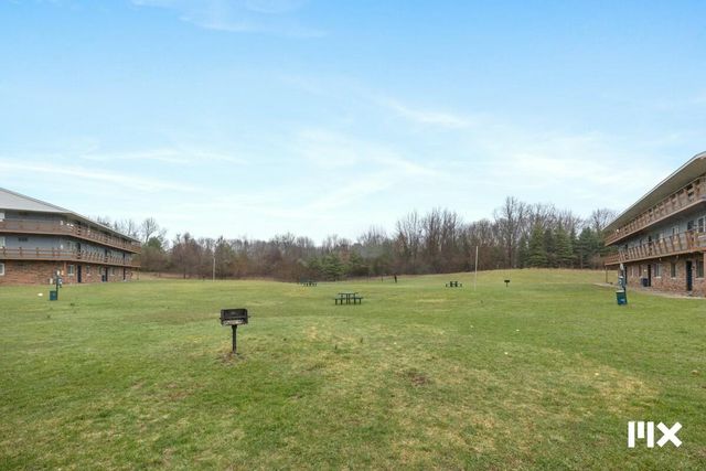 1525 Bacon Avenue, Portage, MI 49002