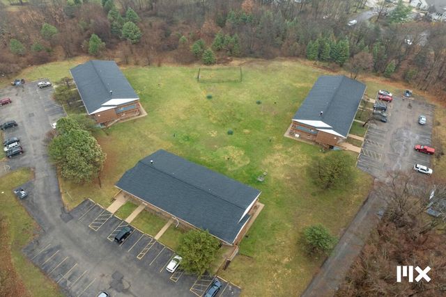 1525 Bacon Avenue, Portage, MI 49002