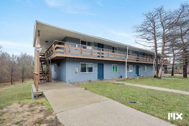 1525 Bacon Avenue, Portage, MI 49002