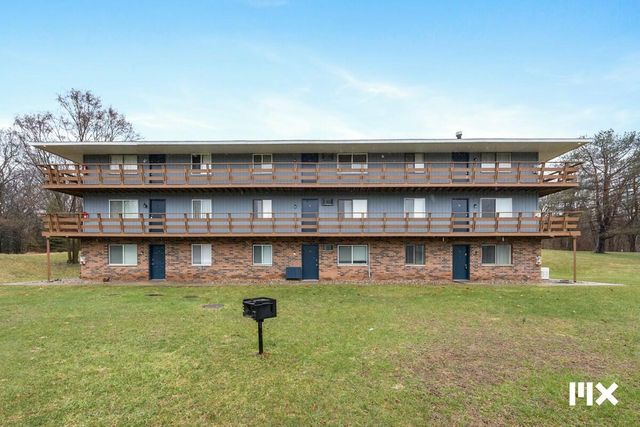 1525 Bacon Avenue, Portage, MI 49002