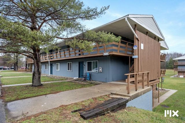 1525 Bacon Avenue, Portage, MI 49002