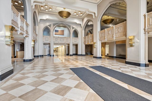 680 N Lake Shore Drive 221, Chicago, IL 60611