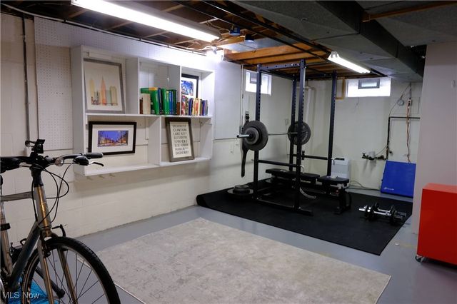 163 Pineland Drive, Copley, OH 44321