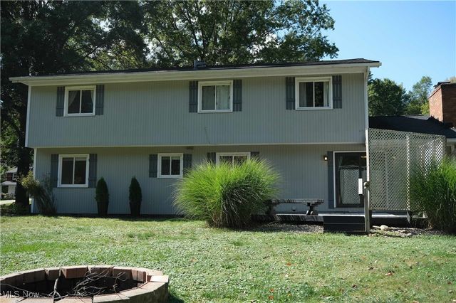 163 Pineland Drive, Copley, OH 44321