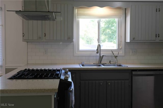 163 Pineland Drive, Copley, OH 44321