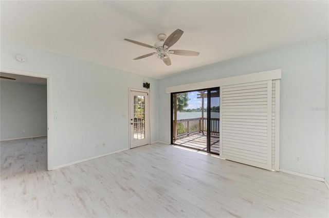 5395 LAKE ARROWHEAD TRAIL 24, Sarasota, FL 34231