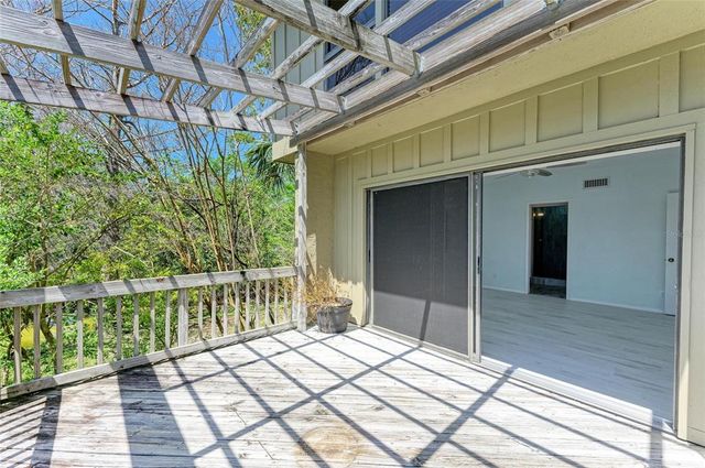 5395 LAKE ARROWHEAD TRAIL 24, Sarasota, FL 34231