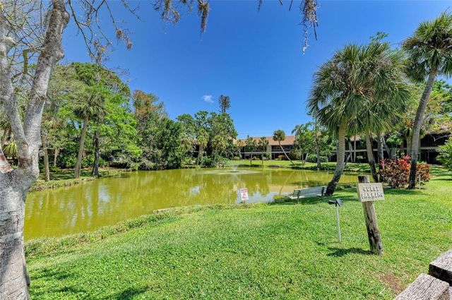 5395 LAKE ARROWHEAD TRAIL 24, Sarasota, FL 34231