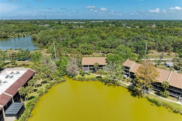 5395 LAKE ARROWHEAD TRAIL 24, Sarasota, FL 34231