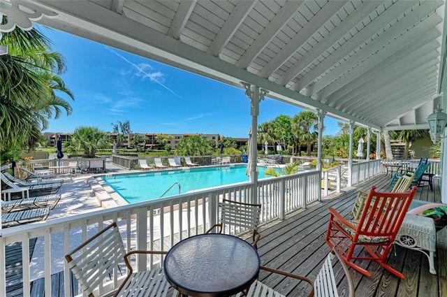 5395 LAKE ARROWHEAD TRAIL 24, Sarasota, FL 34231