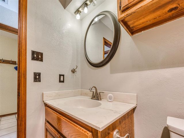 7230 NW 115th Street, Oklahoma City, OK 73162