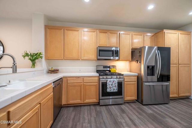 580 Fenwick Way C, Simi Valley, CA 93065
