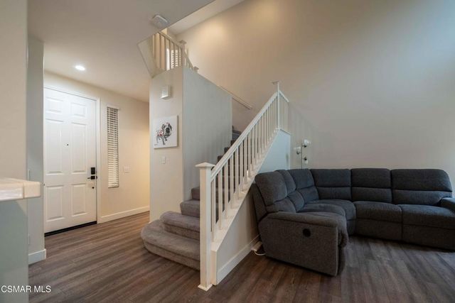 580 Fenwick Way C, Simi Valley, CA 93065